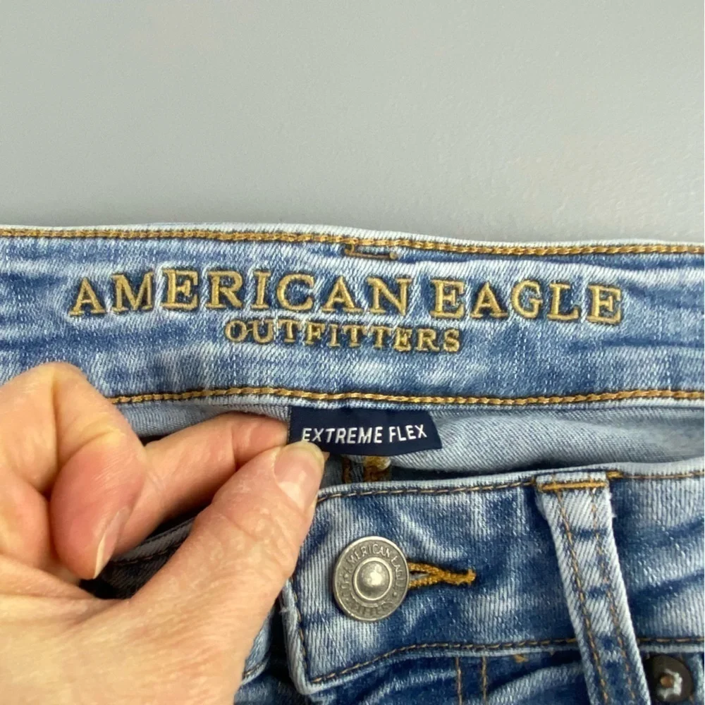 AEO straight slim extreme flex light wash blue jeans men's sz 29W x 32L